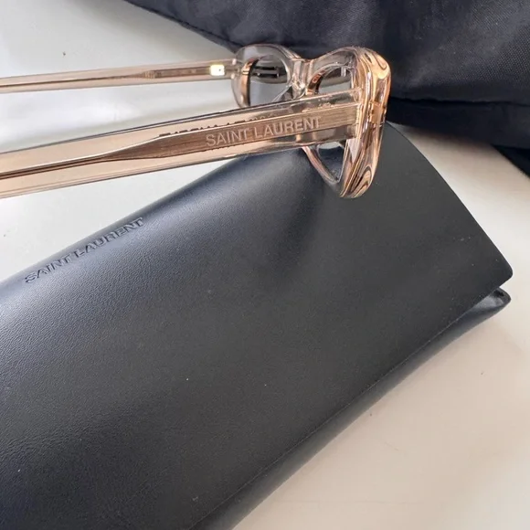 YSL Rare Sunglasses! - Picture 4 of 7